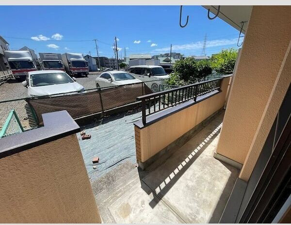 松栄マンションのバルコニー