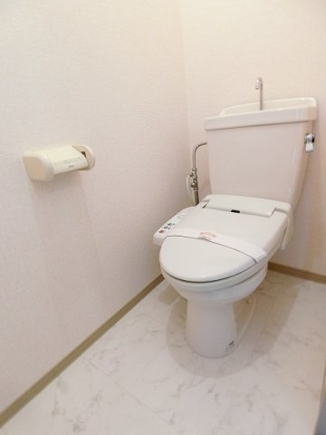 グランシャリオのトイレ|写真は同建物の別部屋を参考に掲載しております。