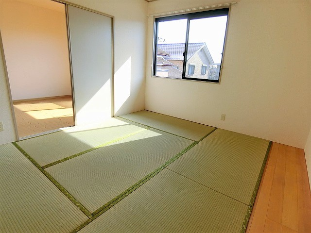 グランシャリオの寝室|写真は同建物の別部屋を参考に掲載しております。