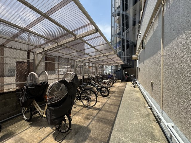 第二ハイム西明石の駐輪場