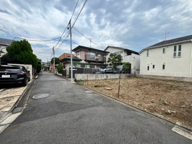 大田区久が原　建築条件付売地の前面道路含む現地写真