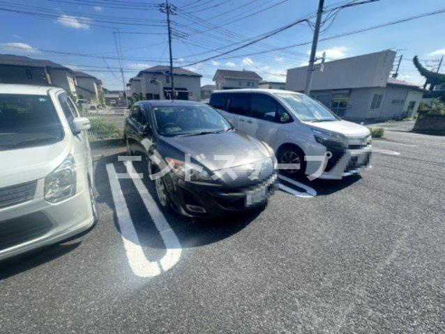 ラビスⅠの駐車場|高崎、前橋のお部屋探しはエンドスケープまで！お客様の理想お聞かせ下さい♪