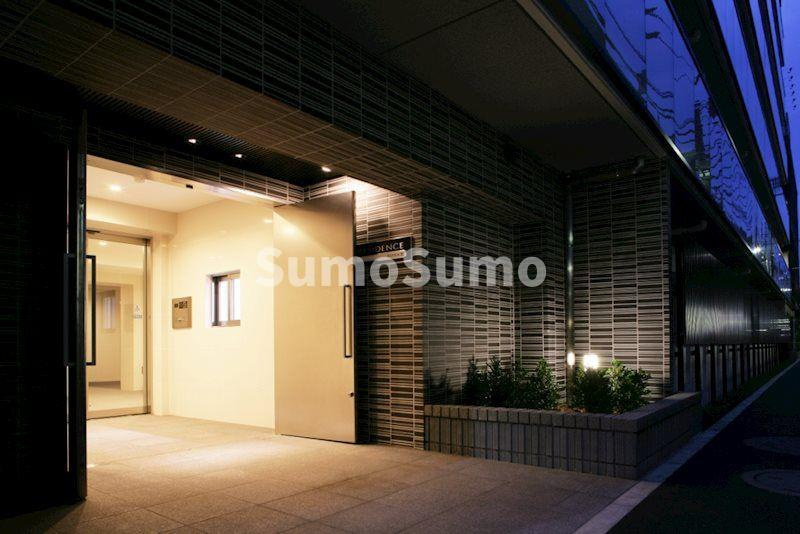 レジディア用賀のエントランス|建物の内部です