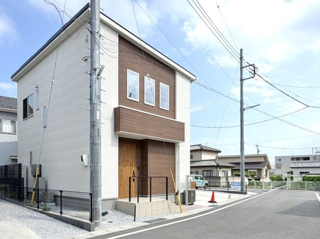 【中古戸建】高崎市江木町の外観|■外観｜ここから始まる「日常」はご家族にとってかけがえのない時間となります。少しでも豊かに、快適に。
