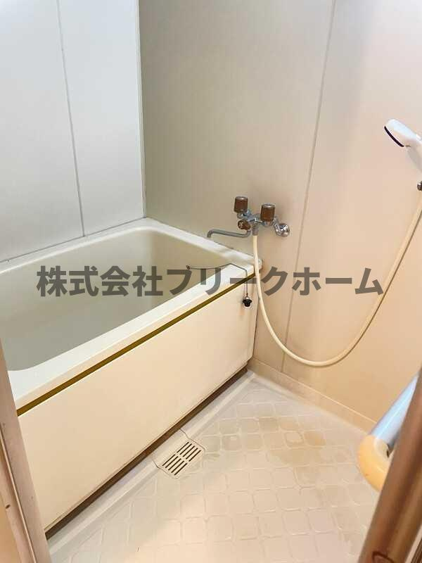 小金井市緑町４丁目の賃貸マンションの浴室