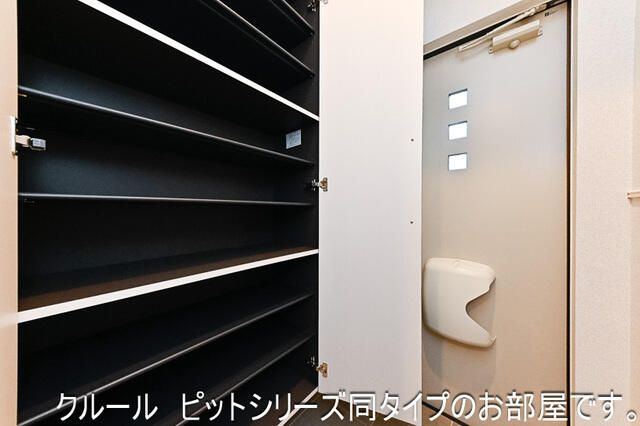 グランドムールⅠの玄関