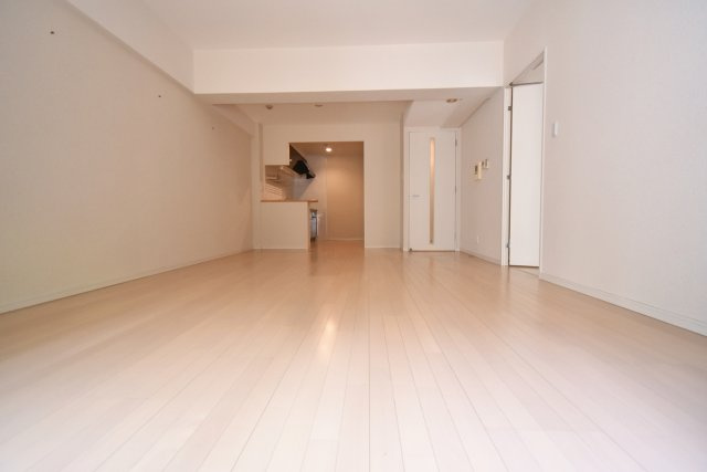 シャルム甲子園口の居間・リビング