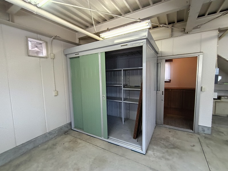 高崎市末広町中古住宅 ガレージ・エレベーター付き！のその他|物置 現地撮影