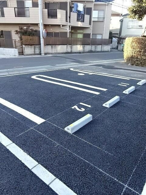 グリーンヒルⅢの駐車場