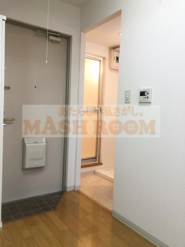 メゾンアゼリヤの玄関|他部屋の参考写真です。