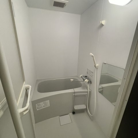 中島マンションの浴室