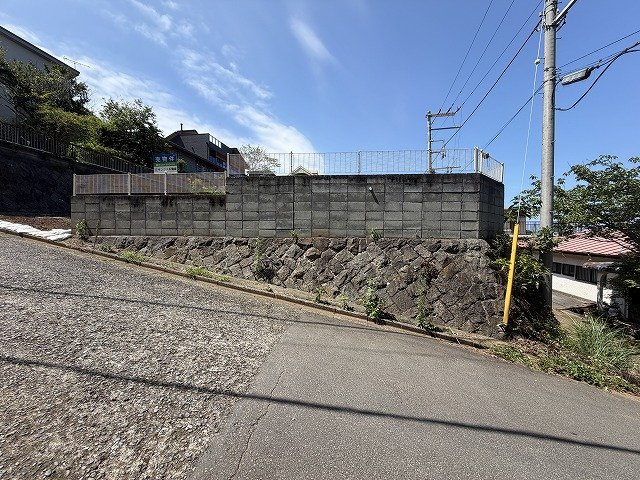 熱海市　網代の前面道路含む現地写真