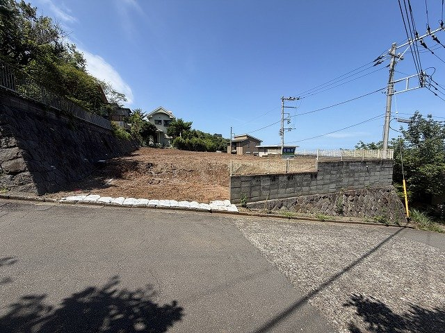 熱海市　網代の前面道路含む現地写真
