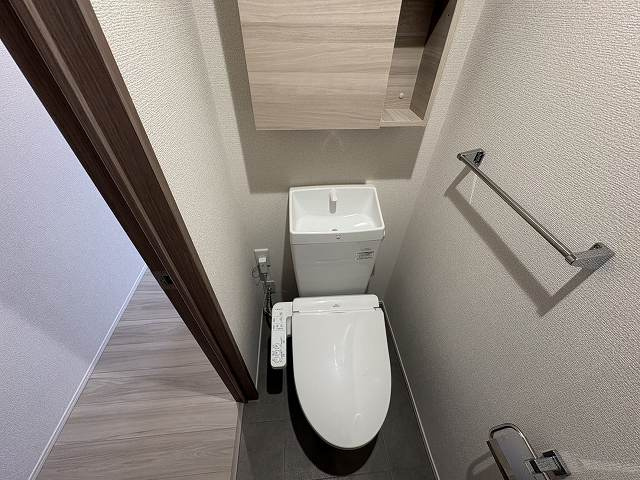 【トイレ】 | ヴァン・クレール | 清潔感のあるトイレです