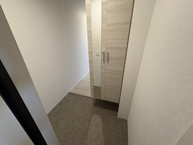 【玄関】 | ヴァン・クレール | 収納もある玄関です