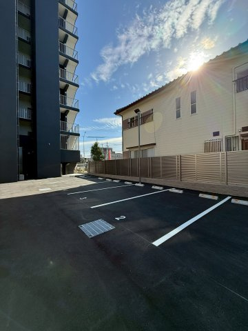 SHOKEN Residence 名古屋〈太閤通〉　名古屋市賃貸　仲介手数料無料の駐車場