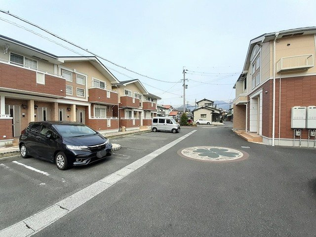 ユニゾン大平Ｃの駐車場