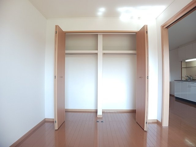 メゾン　ド　シャテーヌ　Ⅲの収納
