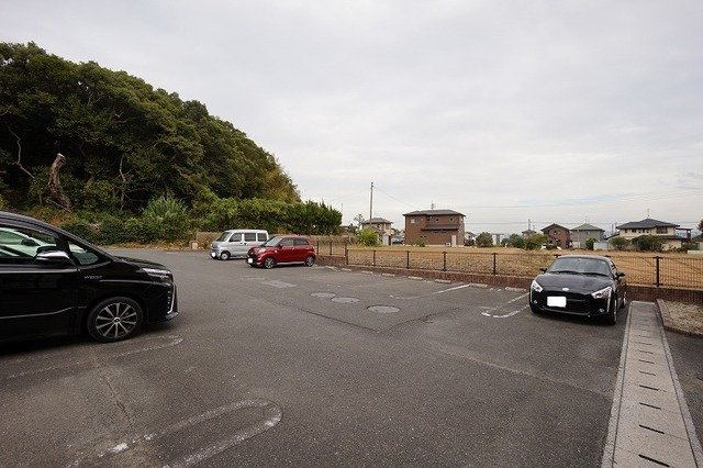 レイクサイド遠賀の駐車場