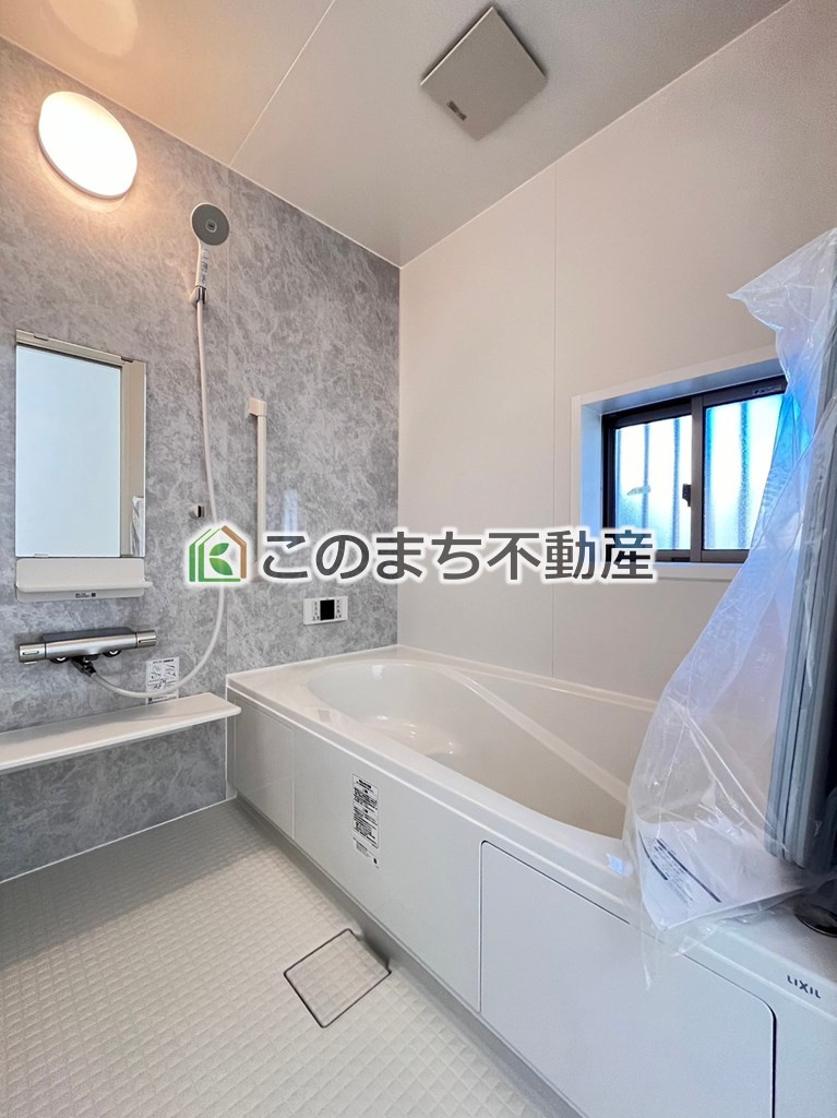 ハートフルタウン宇都宮市戸祭町2145番の浴室|同社施工物件の写真です。※建具やフローリング、その他仕様が異なる場合がございます。
