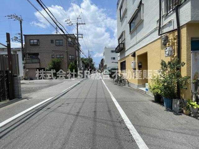 大蓮南4丁目中古戸建の前面道路含む現地写真|弊社は不動産管理・賃貸仲介業もしております。
もちろんリフォームもできますので、お気軽にお申しつけ下さいませ
