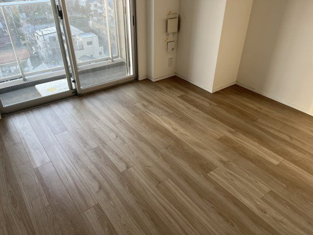 ドゥーエ西大島の居間・リビング