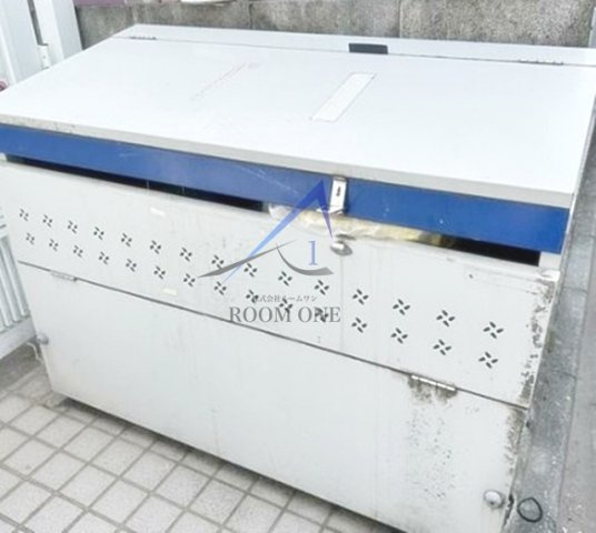 シエスタ大久保Ｂのその他共用部分|敷地内ごみ置き場です。