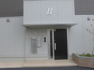 【エントランス】 | クリスタ　Ｂ