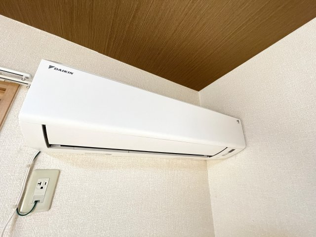 ソレアードⅢの設備|※左右反転・別室の写真になります。