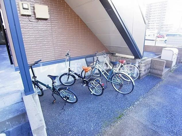 特典：仲介手数料が無料です!!のその他共用部分|駐輪スペースです