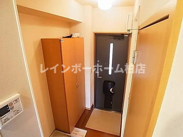特典：仲介手数料が無料です!!の玄関|シューズボックスがあります