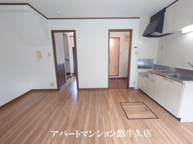 ランポ牛久の居間・リビング