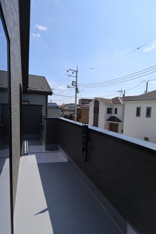 《仲介手数料無料》上尾市二ツ宮1001新築一戸建てハートフルタウンのバルコニー