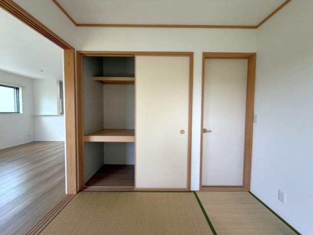 所沢市下安松 築浅 中古一戸建住宅の和室