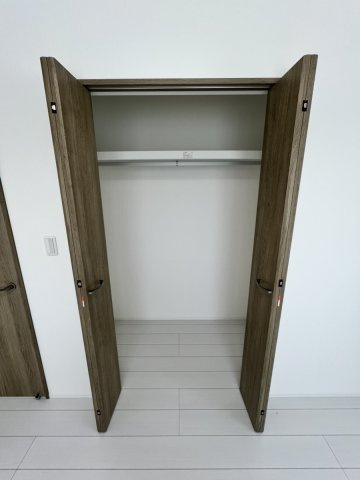 井上町戸建の収納