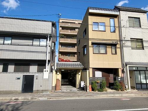 コスモ吉田近衛通の外観