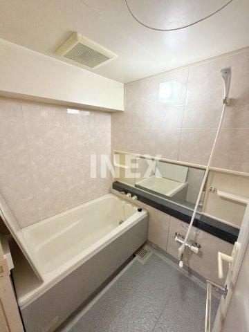 横浜市南区宿町３丁目の賃貸マンションの浴室