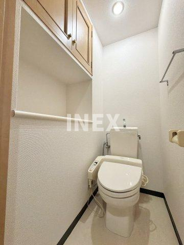 横浜市南区宿町３丁目の賃貸マンションのトイレ