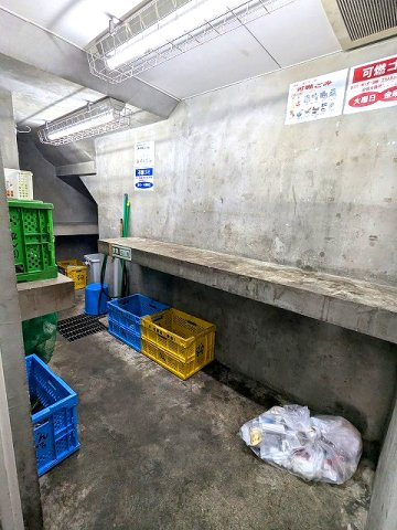 オーキッドレジデンス蔵前Ⅱのその他共用部分|24時間利用可能なごみ置場です