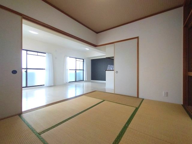 宝マンション滝ノ水第七Ａの和室|LDに和室が隣接、子供の遊び場・昼寝スペースとして利用できます！
