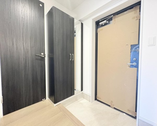 熊本市中央区薬園町の賃貸マンションの玄関|写真は反転タイプになります。