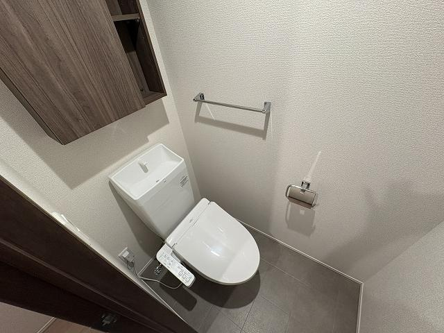 【トイレ】 | ヴァン・クレール | 落ち着いた色調のトイレです