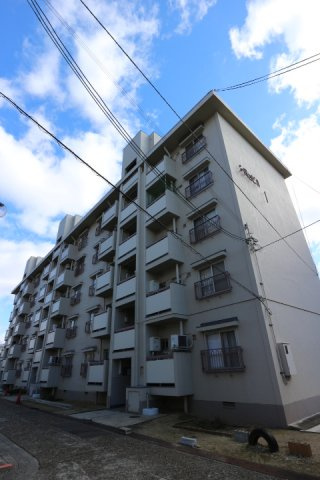 多聞台ビルの外観
