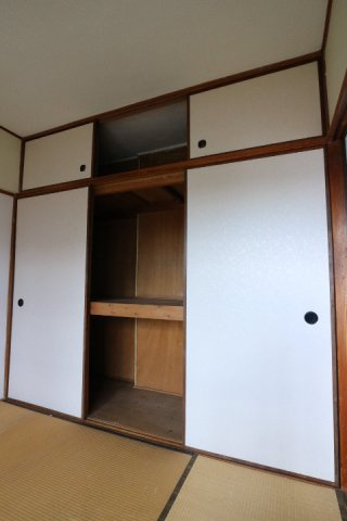多聞台ビルの収納