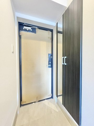 熊本市中央区薬園町の賃貸マンションの玄関