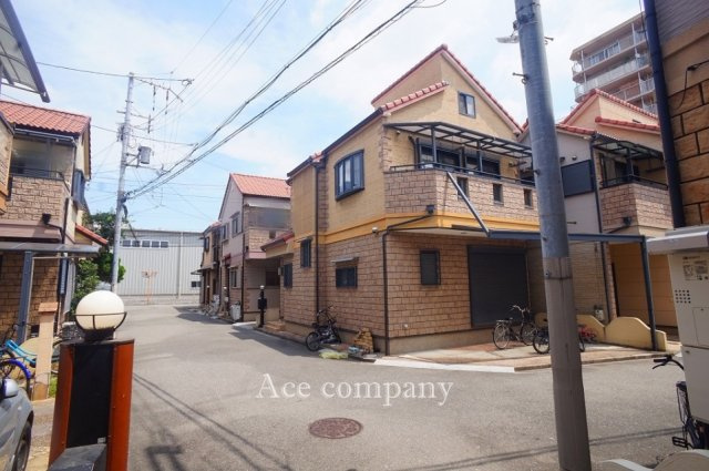 【前面道路含む現地写真】 | 東大阪市稲田新町3丁目 | 物件から見た前面道路、幅員約3.7ｍです。