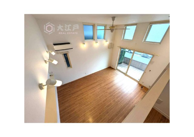 練馬区大泉町４丁目中古戸建　長期優良認定住宅の居間・リビング|天井高約3.5ｍ
