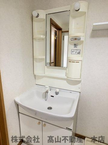 宗像市東郷１丁目の賃貸マンションの洗面所