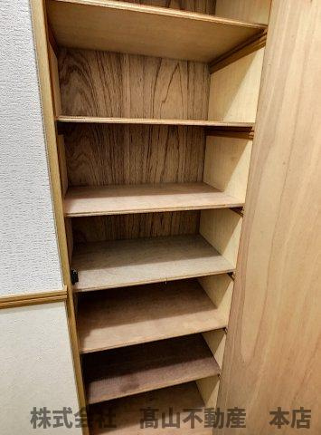 宗像市東郷１丁目の賃貸マンションの収納