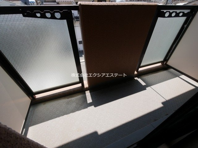 フロレスコ昭和町のバルコニー